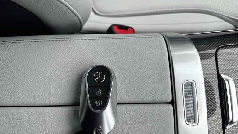 Mercedes-Benz C-Class C300 AMG Line Premium Plus 4dr 9G-Tronic Petrol Saloon